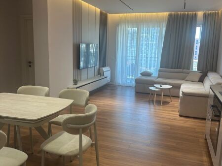Apartament per qira 2+1+2+🅿️ tek Ish Fusha e Aviacionit cmimi 80,000 leke