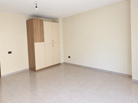 🏢 JEPET ME QIRA AMBIENT ZYRASH | QENDËR
