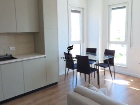 APARTAMENT ME QERA 2+1 5 MAJI 60.000 LEKE FH-93858