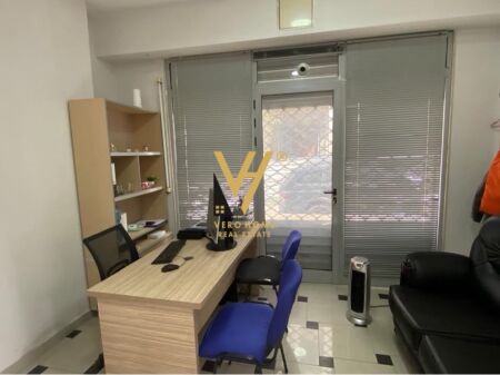 OFFICE 17 M2 FOR RENT ON HAXHI HYSEN DALLIU STREET 40,000 LEKE
