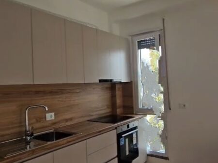 Apartament 2+1 me qira në Rrugën Egnatia NE DON BOSKO – I përshtatshëm për përdorim biznesi  ID 5590