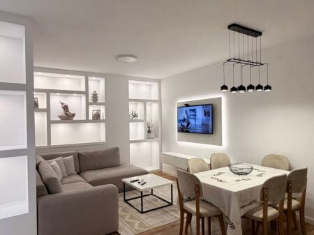 Jepet me qera Apartamenti 2+1 , Astir tek rrethi 600 mije leke
