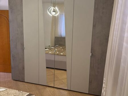 Rent | Apartament 3 + 1 | Rruga Siri Kodra | 600 €/month