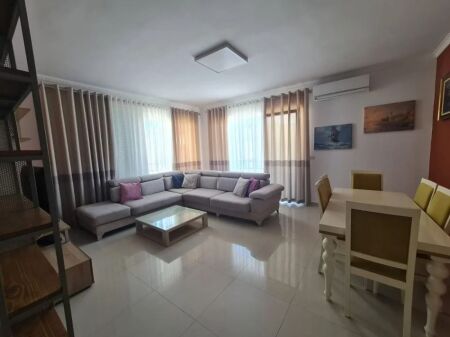 Apartment 2+1+2+Separate Kitchen for rent at Botanical Garden, near Bar Enzo, Zoological Garden, Dry Lake.