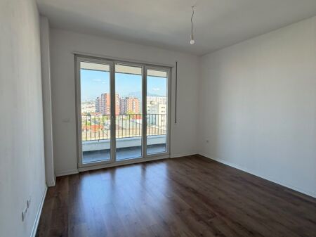 Affitto | Ambjent Biznesi- I gjithe kati-Tarrace | Rruga 5 Maji | 2000 €/mese