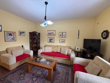Apartament 2+1 me qira, Rruga Fortuzi!
