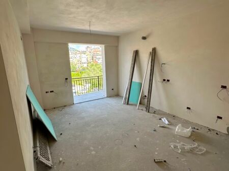 Apartment 1+1 for sale at Liqeni i Thate, near FZ Construction, Botanical Garden, Zoological Garden.