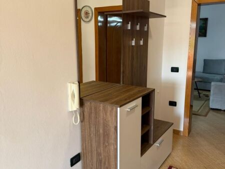 Rent | Apartament 3 + 1 | Rruga Siri Kodra | 600 €/month