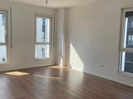 Qera | Apartament 2 + 1 | Rruga 5 Maji | 550 €/muaj