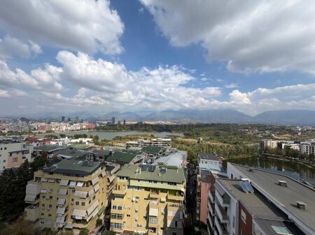 Qera , Penthouse , Liqeni i thate , Tirane