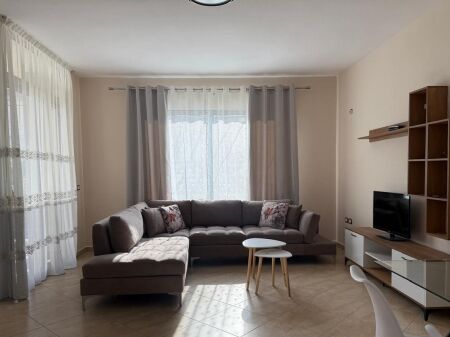 Affitto | Apartament 1 + 1 | Rruga e Elbasanit | 500 €/mese