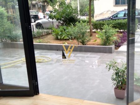 BUSINESS PREMISES 33 M2 FOR RENT AT ZOGU I ZI 45,000 LEKE