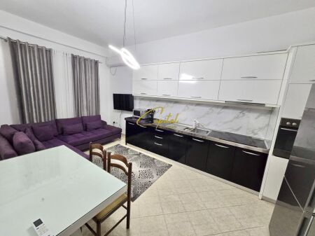 APARTAMENT ME QIRA 2+1 YZBERISHT 50.000 LEKE