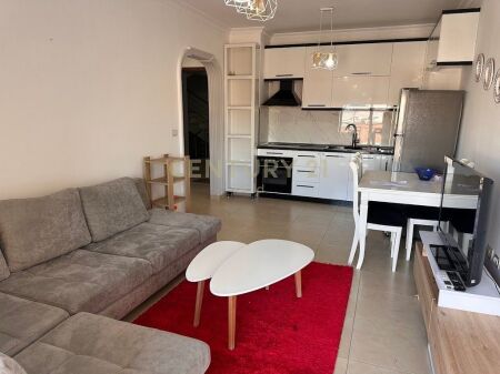 AFFITTASI APPARTAMENTO 1+1 VICINO AL CAMPO ALI DEM! 550 € /Mese 50.000 Lek /Mese