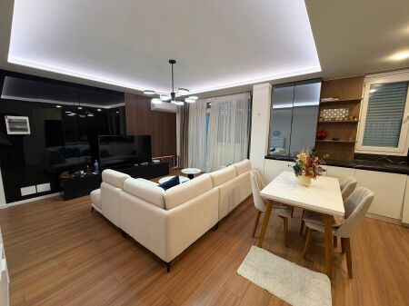🏡 Apartment 2+1+2 for Rent – Dry Lake