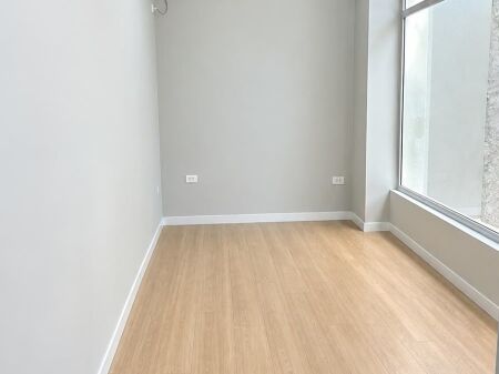 NEGOZIO IN AFFITTO 24 M2 VIA DELLE BARRICATE 65.000 LEKE