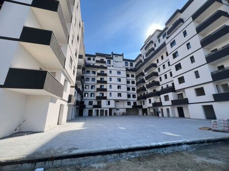 FOR SALE 1+1 APARTMENT NEAR THE GOLEMI ROUNDABOUT