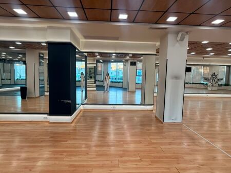 Business premises for rent in Astir !!!