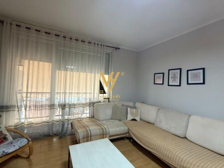 JEPET APARTAMENT 2+1+2+BLK ME QERA TE 21 DHJETORI 90.000 LEKE