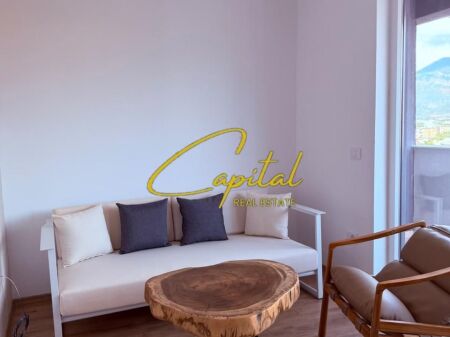 APARTAMENT ME QIRA 1+1 SHKOLLA BE BASHKUAR 55.000 LEKE