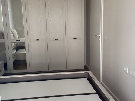 Tirane, affittasi appartamento 1+1+Annesso+Balcone Piano 2, 52 m² 45.000 All (Via Dalip Topi-Linze)
