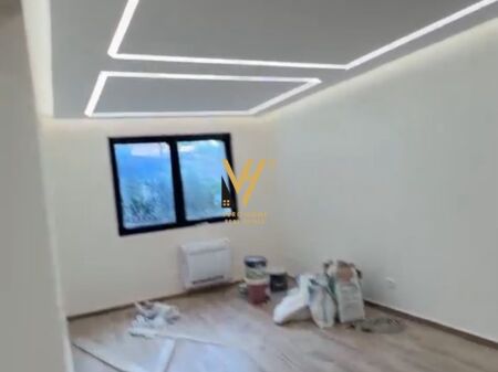 BUSINESS PREMISES 90 M2 FOR RENT AT THE ELECTRIC MARKET 120,000 LEKE