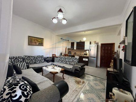 Shitet, Apartament 1+1, Tirane
