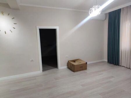 OFFICE FOR RENT 112 M2 KAVAJES STREET 80,000 LEKE