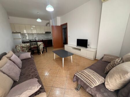 Apartment 2+1 at Rrota e Kuqe, Beach