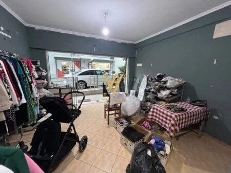 SHOP FOR RENT 40 M2 IN THE STUDENT CITY 500 EURO