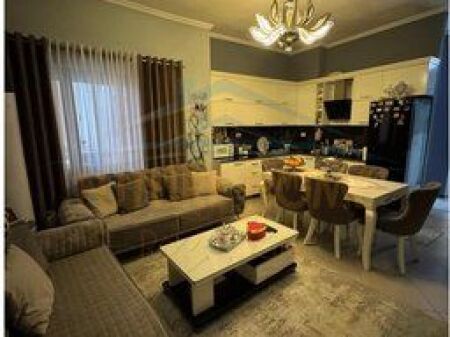 Shitet Apartament 2+1+2 , Unaza e Re , Tiranë