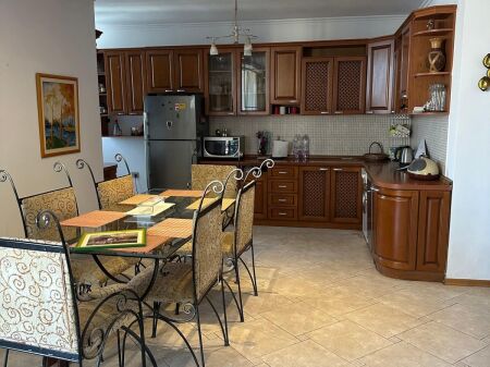 SHITET APARTAMENT 2+1 KOMUNA E PARISIT 383.000 EURO