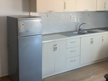 Apartment 2+1 for rent Yzberisht !