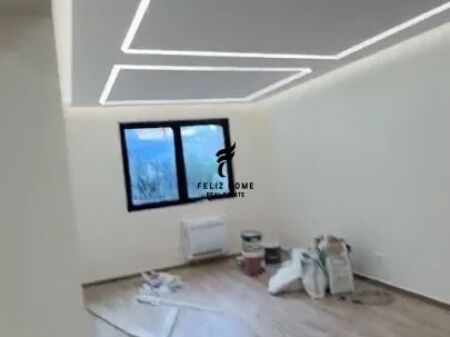 NEGOZIO IN AFFITTO 90 M2 EX MERCATO ELETTRICO 120.000 LEKE FH-94096