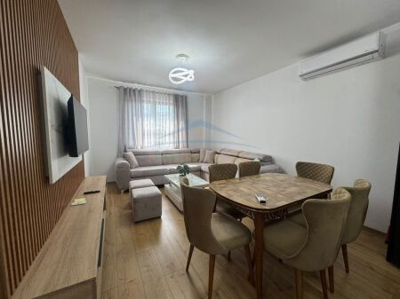 Affitto, Appartamento 1+1, Residenza Future Home, Tirana.