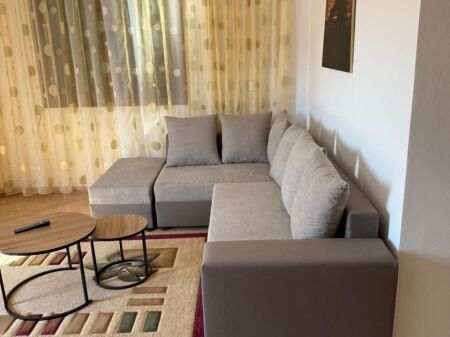Affittasi appartamento 3+1 presso Hotel Meridiani , Via Besa , Via Siri Kodra , Nuovo Viale , Via 5 Maggio .