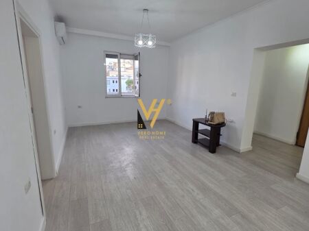 OFFICE 115 M2 FOR RENT AT 21 DECEMBER 800 EURO
