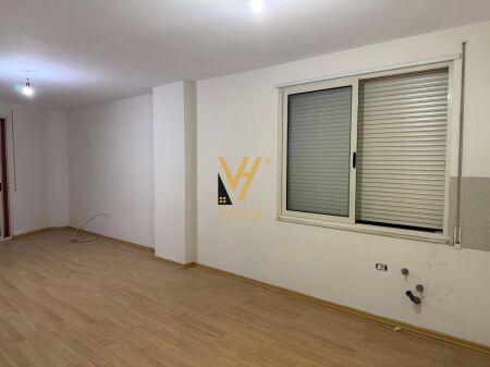 VENDESI APPARTAMENTO 2+1+2+BLK A ASTIR 211.000 EURO