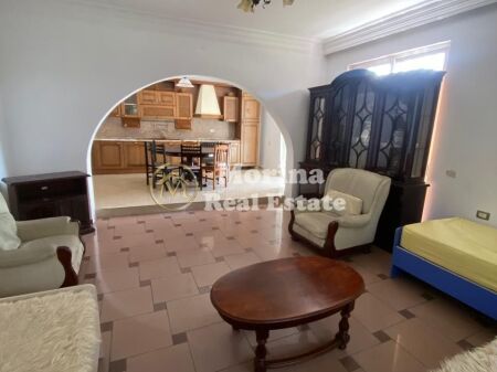 Affitto | Shtëpi private 2 + 1 | Kinostudio | 300 €/mese