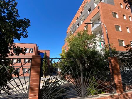 In vendita, Appartamento 2+1, Viale " Nene Tereza" , Kamez . Empire74506