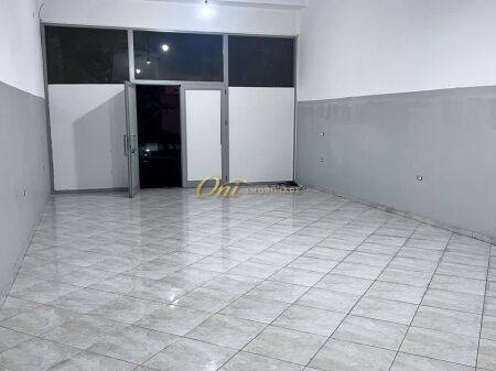 FIER VENDITA NEGOZIO 70M2