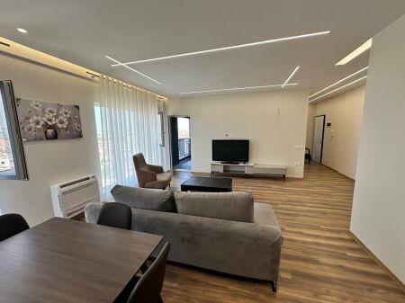 Tek Rruga Jordan Misja Jepet Me Qera Apartament 2+1 Me Mobilim Modern