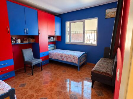 Shitet apartament 2+1 në Laprakë 120 milione leke