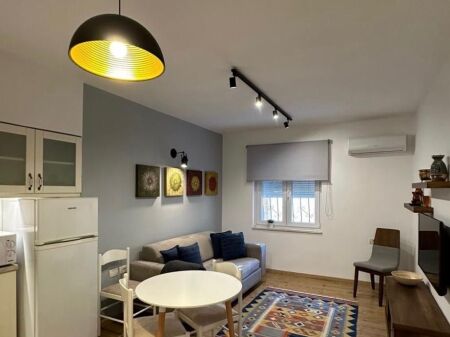 Affittasi Appartamento 1+1+1 con Balcone