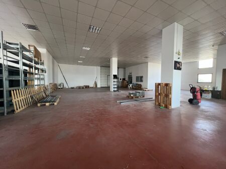 For Rent, Warehouse Near the Rinas Overpass