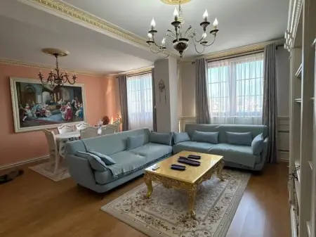 Apartament 2+1+2 per qira, Ish-Stacioni i Trenit !