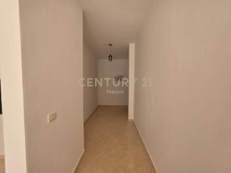 Appartamento 3+1+2 in vendita a Liqeni I Thate