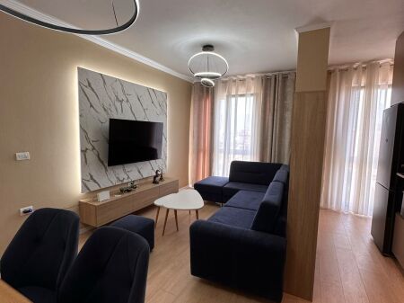 Apartament per qira 2+1+parkim ne Selite cmimi 600 Euro