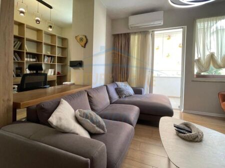 Rent, Apartment 2+1, Electric Market, Tirana