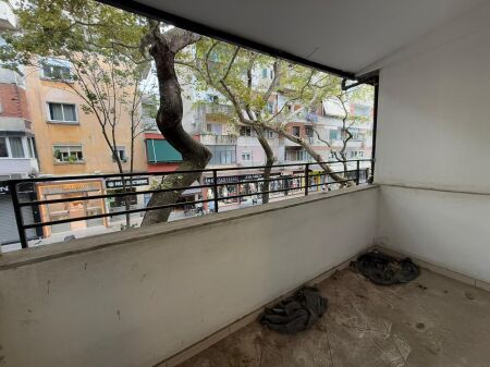 Apartament me Qira, për Biznes, Kati 1 (jo 0) — Rr. Myslym Shyri, Tiranë